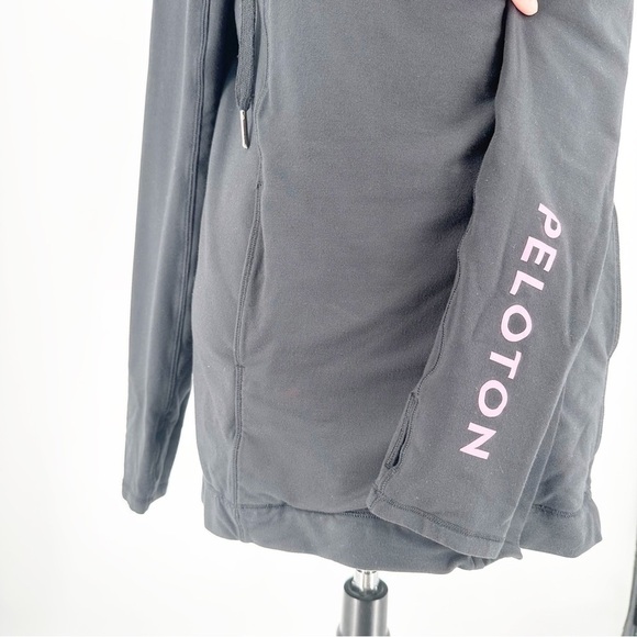 Peloton X Lululemon Coast Easy Wrap - Picture 4 of 9